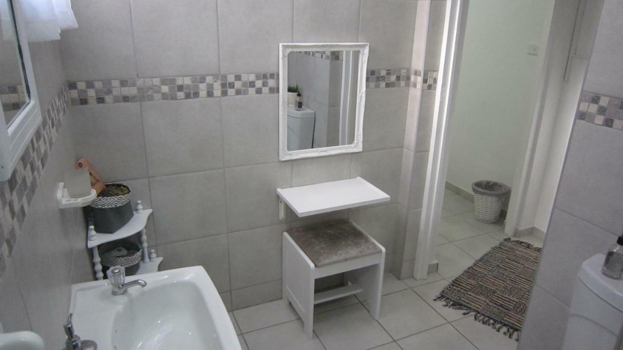 See Rus Self Catering Unit In Westbrook Kzn Private Neat And Cosy Bagian luar foto